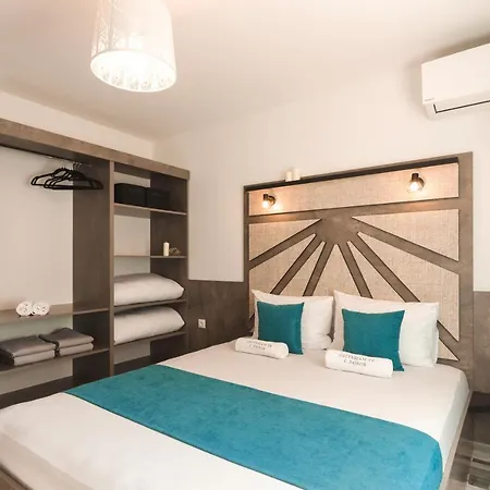 орфеевите песни Guest house