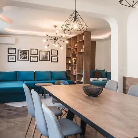 орфеевите песни Guest house